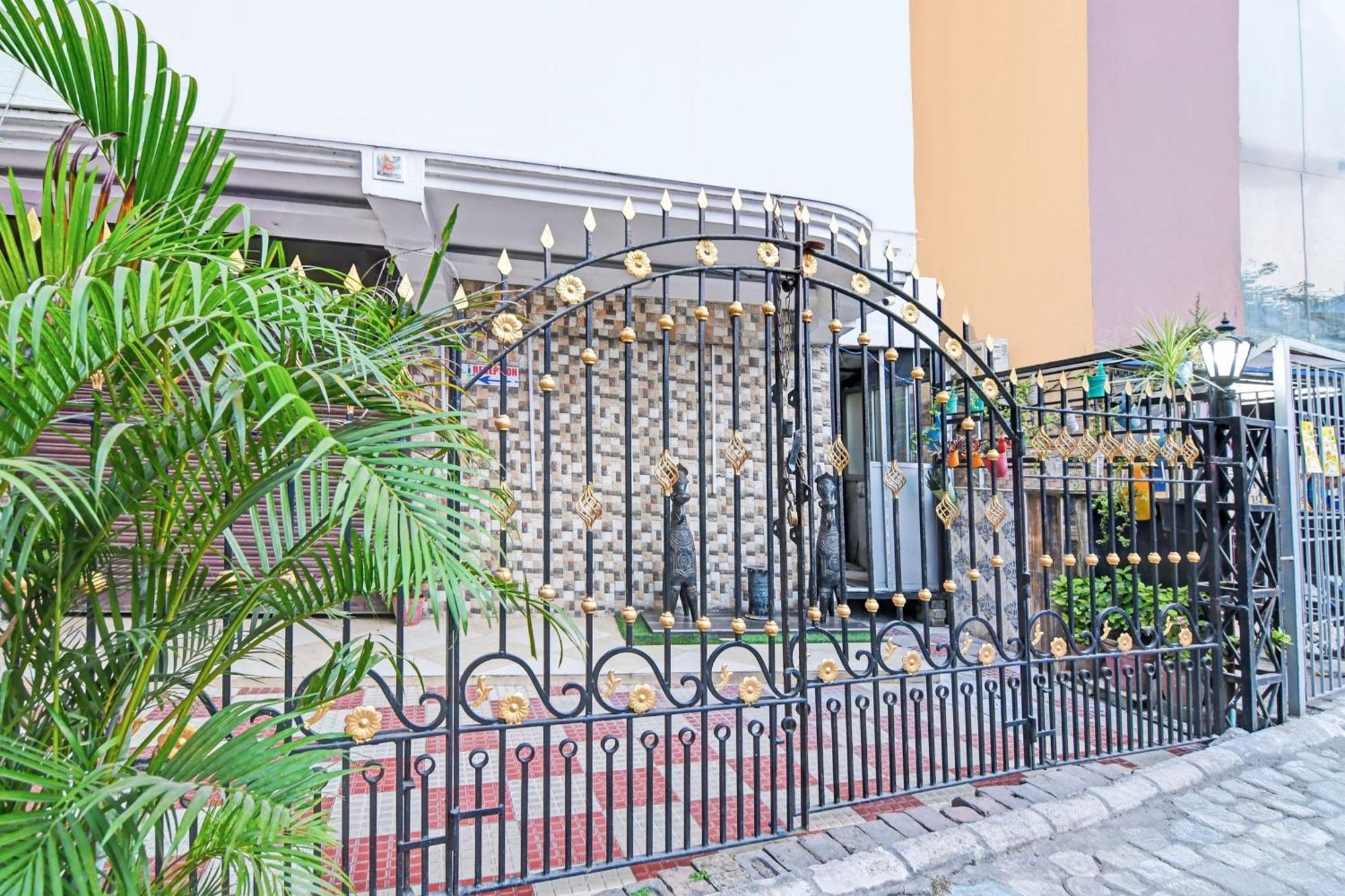Super Hotel O Baguiati Nager Bazaar Exterior foto